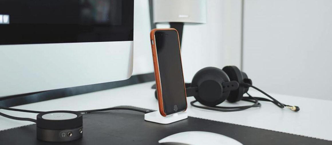 VoIP Device Lifecycle Review for Riverside Businesses With Front Desk Call Volume